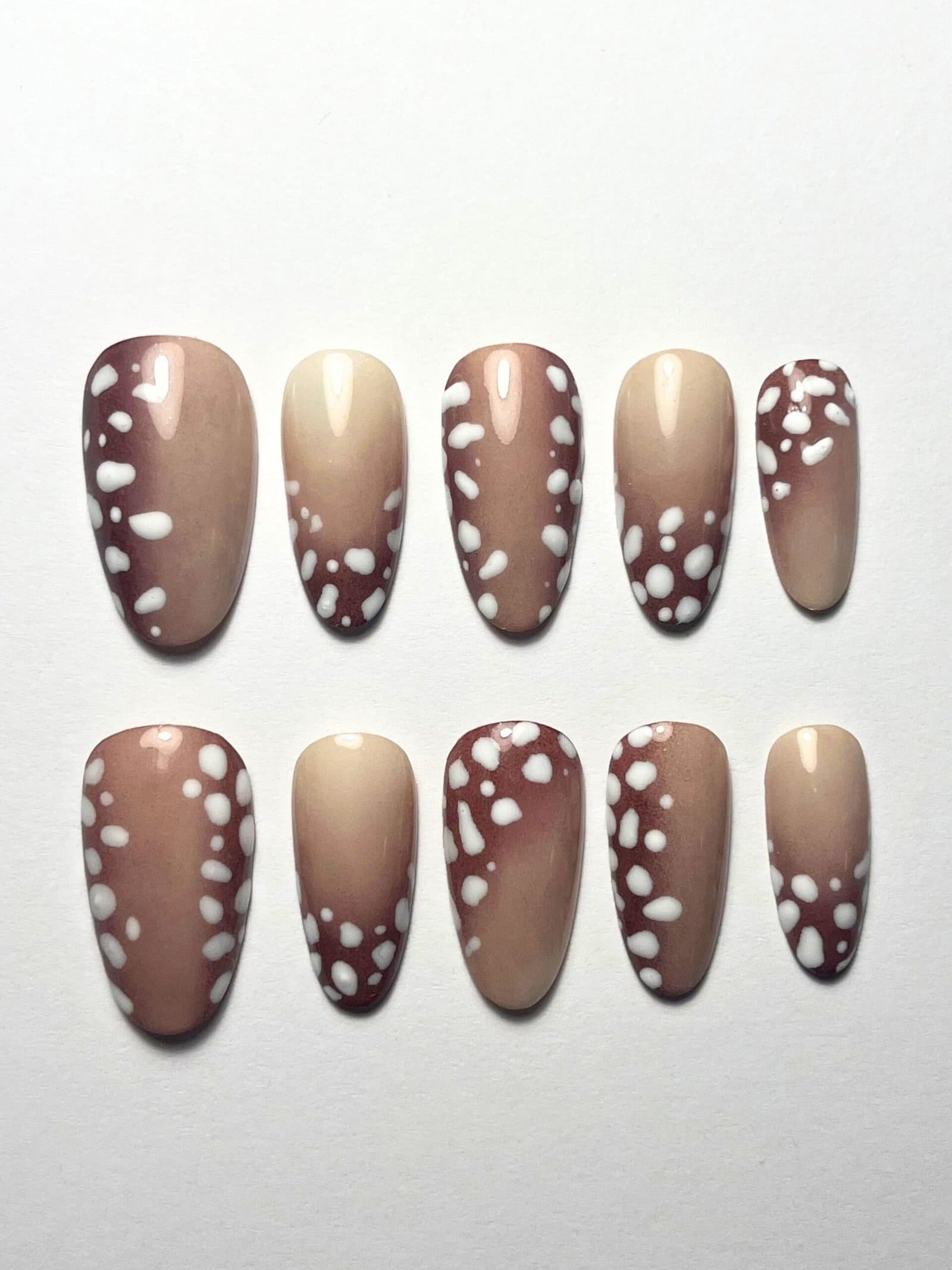 Press-on nails Soft Fawn