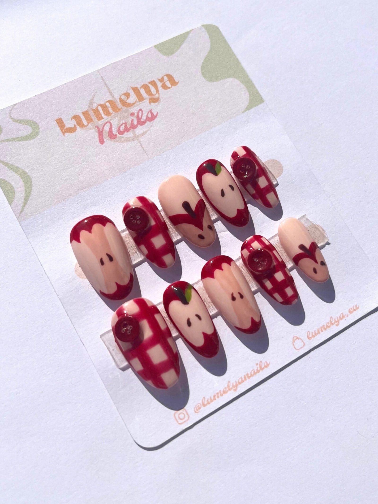 Press-on nails Sweet Apple - vue 3
